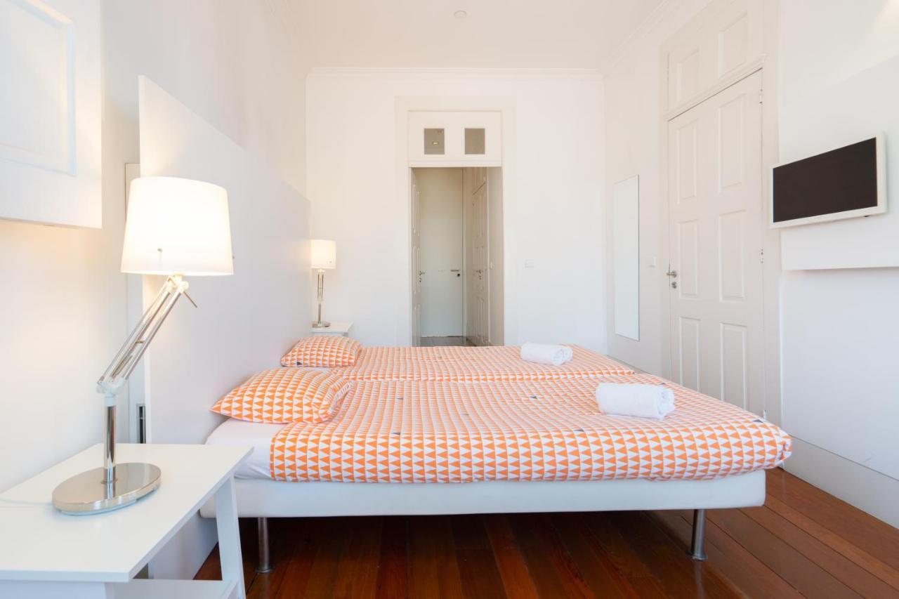 Albergue Lounge & By Host Wise